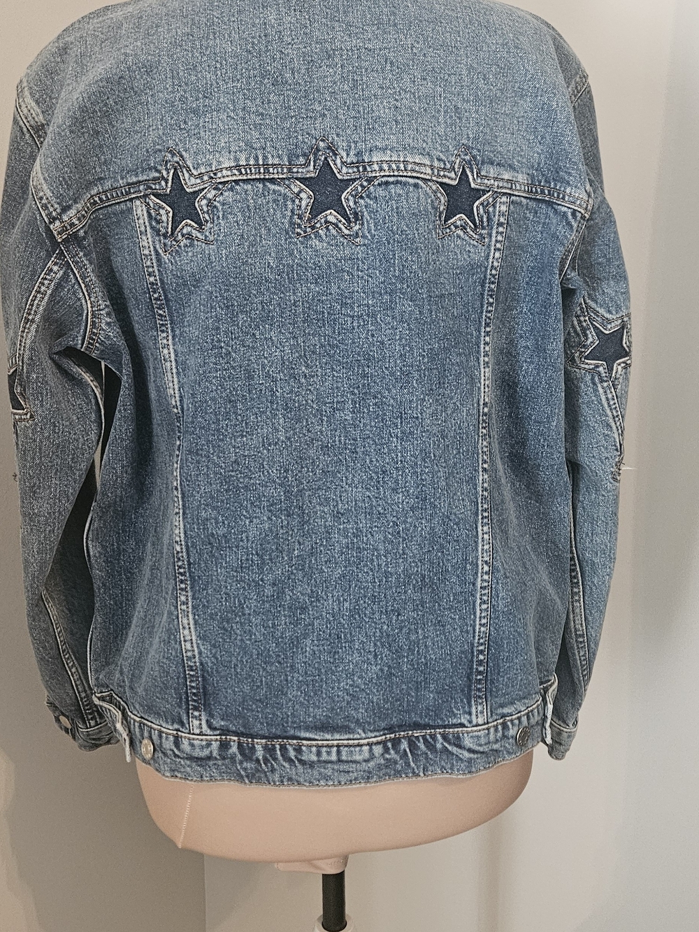 Rails Blue Denim Jean Jacket NWOT Star Detail